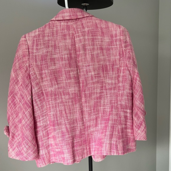 Blazer - Picture 5 of 5